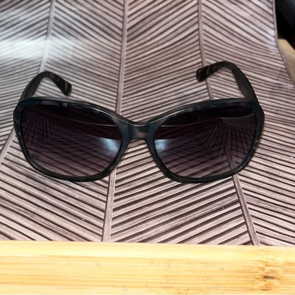Nautica tortoise shell gradient oversized Sunglasses
